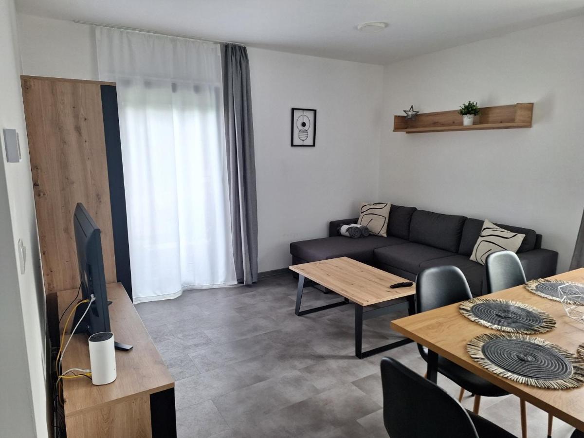 Mb Apartmany Lipno ليبنو ناد فلتافو المظهر الخارجي الصورة
